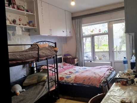 3 otaqlı köhnə tikili - Köhnə Günəşli q. - 80 m²