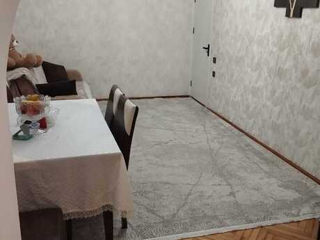 Elan №6025306 - Bakı, Həzi Aslanov q., 3 otaqlı, 85 m², 1/5 mərtəbə