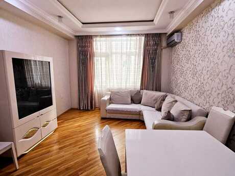 Elan №6025301 - Bakı, İnşaatçılar m., 2 otaqlı, 60 m², 10/18 mərtəbə