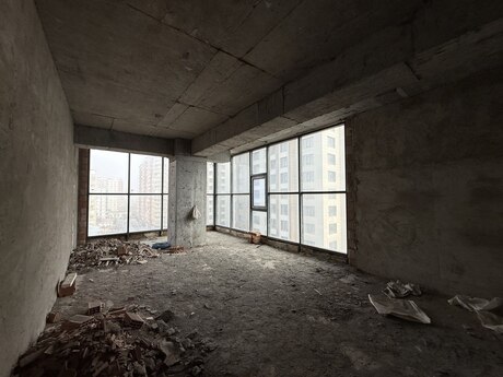 4 otaqlı yeni tikili - Şah İsmayıl Xətai m. - 202 m²