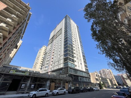 Elan №6025395 - Bakı, Şah İsmayıl Xətai m., 4 otaqlı, 202 m², 8/23 mərtəbə
