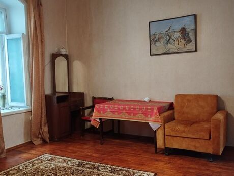 Объявление №6025533 - Баку, м. Сахил, 3-комн., 90 м², 2/2 этаж