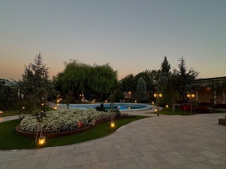 6 otaqlı həyət evi/bağ evi - Bilgəh q. - 500 m²