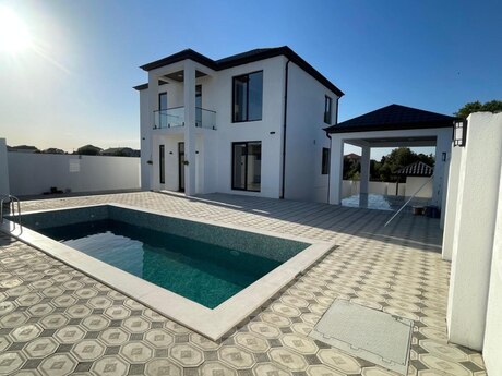 5 otaqlı həyət evi/bağ evi - Fatmayı q. - 210 m²