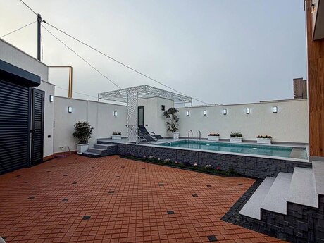 4 otaqlı həyət evi/bağ evi - Bilgəh q. - 200 m²