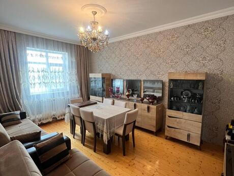 7 otaqlı həyət evi/bağ evi - Yeni Ramana q. - 230 m²