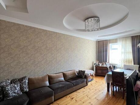 7 otaqlı həyət evi/bağ evi - Yeni Ramana q. - 230 m²