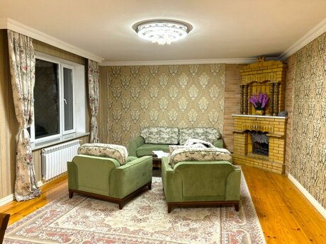 7 otaqlı həyət evi/bağ evi - Bakıxanov q. - 310 m²