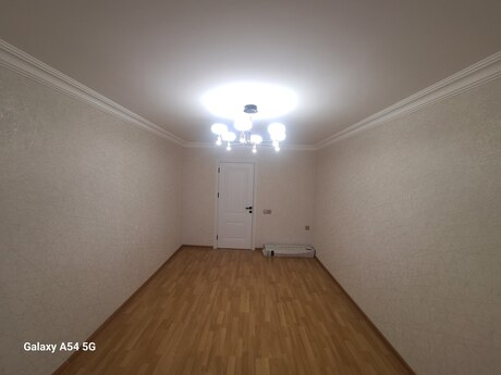 3 otaqlı köhnə tikili - Elmlər Akademiyası m. - 70 m²