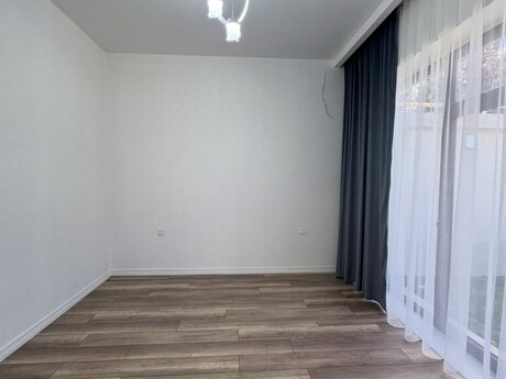 4 otaqlı həyət evi/bağ evi - Mərdəkan q. - 150 m²