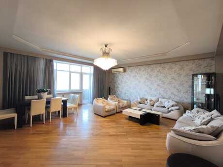 Elan №6025842 - Bakı, 28 May m., 3 otaqlı, 220 m², 14/20 mərtəbə