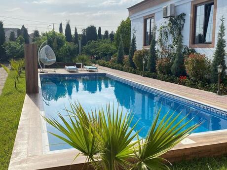 5 otaqlı həyət evi/bağ evi - Mərdəkan q. - 250 m²