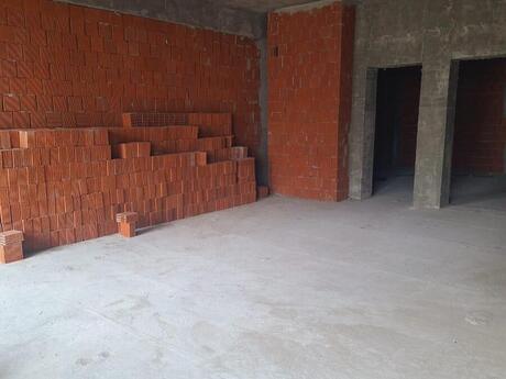 2 otaqlı yeni tikili - Koroğlu m. - 79.3 m²