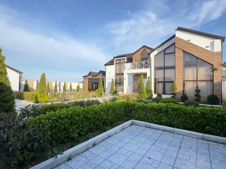 6 otaqlı həyət evi/bağ evi - Şüvəlan q. - 350 m²