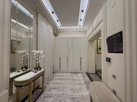 5 otaqlı həyət evi/bağ evi - Mərdəkan q. - 400 m²