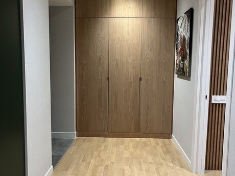 3-комн. новостройка - м. 8 ноября - 148.5 м²