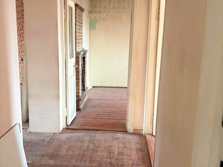 3 otaqlı köhnə tikili - İnşaatçılar m. - 80 m²