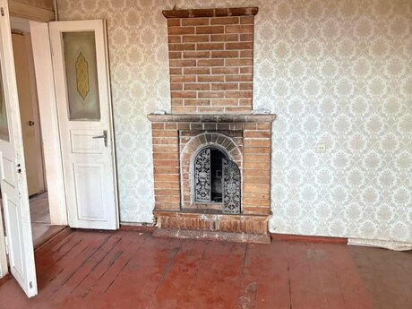 3 otaqlı köhnə tikili - İnşaatçılar m. - 80 m²