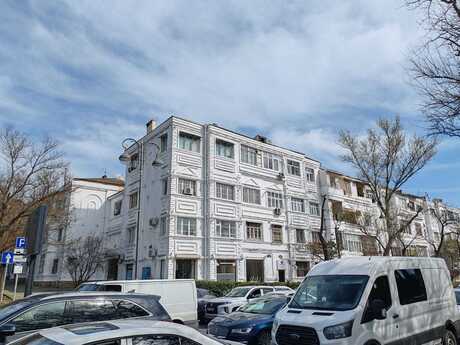 3-комн. вторичка - Насиминский  р. - 140 м²