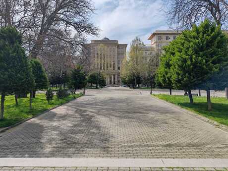 3-комн. вторичка - Насиминский  р. - 140 м²