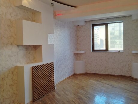 3 otaqlı köhnə tikili - Nəsimi r. - 68 m²