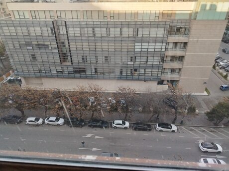 3 otaqlı köhnə tikili - Nəsimi r. - 68 m²