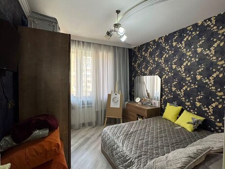 2 otaqlı köhnə tikili - Yeni Günəşli q. - 60 m²