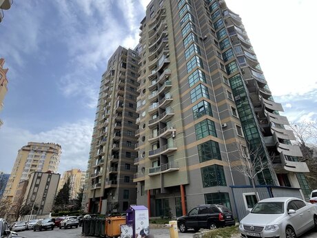 4 otaqlı yeni tikili - 28 May m. - 200 m²