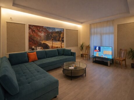 2-комн. новостройка - м. 8 ноября - 68 м²