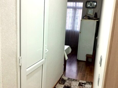 1 otaqlı köhnə tikili - İnşaatçılar m. - 40 m²