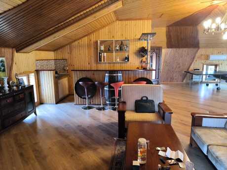 6 otaqlı həyət evi/bağ evi - Əhmədli q. - 385 m²