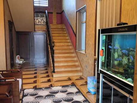 6 otaqlı həyət evi/bağ evi - Əhmədli q. - 385 m²