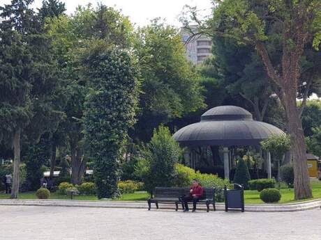 4 otaqlı yeni tikili - Nizami m. - 204 m²