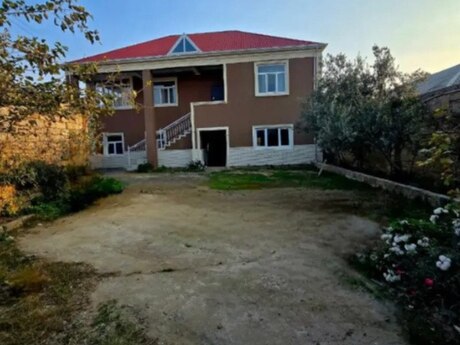 5 otaqlı həyət evi/bağ evi - Binə q. - 176 m²