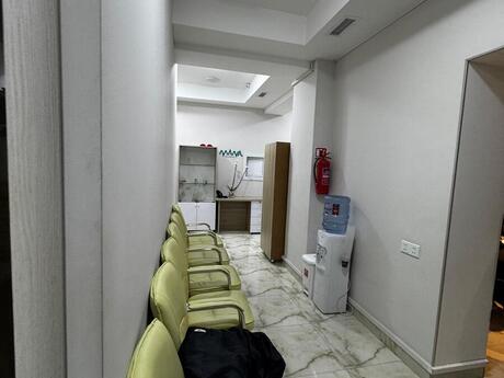 Obyekt - Elmlər Akademiyası m. - 230 m²
