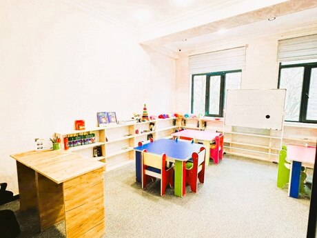 4-комн. офис - Насиминский р. - 110 м²