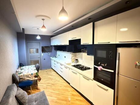 3 otaqlı yeni tikili - Nəsimi r. - 147 m²
