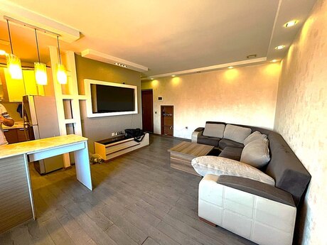 2 otaqlı köhnə tikili - Yasamal q. - 50 m²