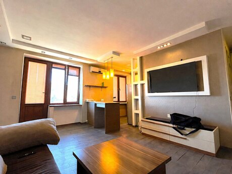 Объявление №6026957 - Баку, пос. Ясамал, 2-комн., 50 м², 5/5 этаж