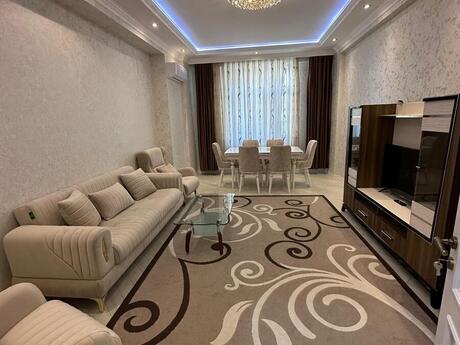 3 otaqlı yeni tikili - Elmlər Akademiyası m. - 130 m²