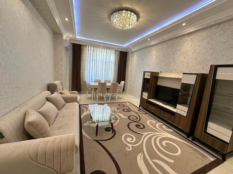 3 otaqlı yeni tikili - Elmlər Akademiyası m. - 130 m²