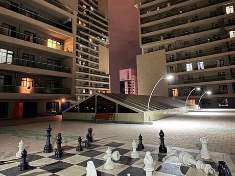 4 otaqlı yeni tikili - 8 Noyabr m. - 180 m²