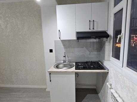 2 otaqlı köhnə tikili - Memar Əcəmi m. - 50 m²