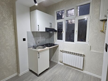 2 otaqlı köhnə tikili - Memar Əcəmi m. - 50 m²