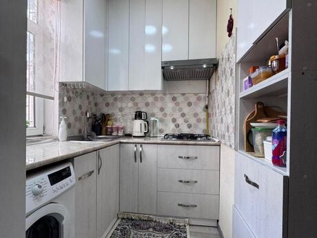 2 otaqlı köhnə tikili - Neftçilər m. - 50 m²