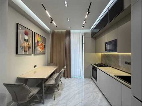 2 otaqlı yeni tikili - 8 Noyabr m. - 100 m²