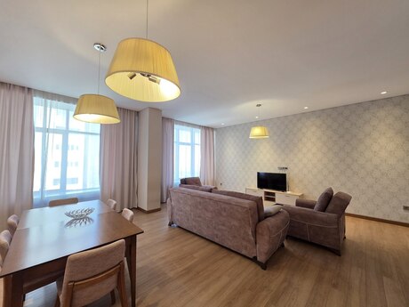 4 otaqlı yeni tikili - Şah İsmayıl Xətai m. - 180 m²