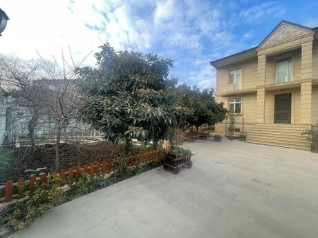 10-комн. дом/дача - пос. Бадамдар - 425 м²