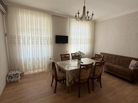 2 otaqlı köhnə tikili - Azadlıq Prospekti m. - 65 m²