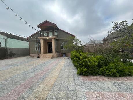 4 otaqlı həyət evi/bağ evi - Binə q. - 120 m²